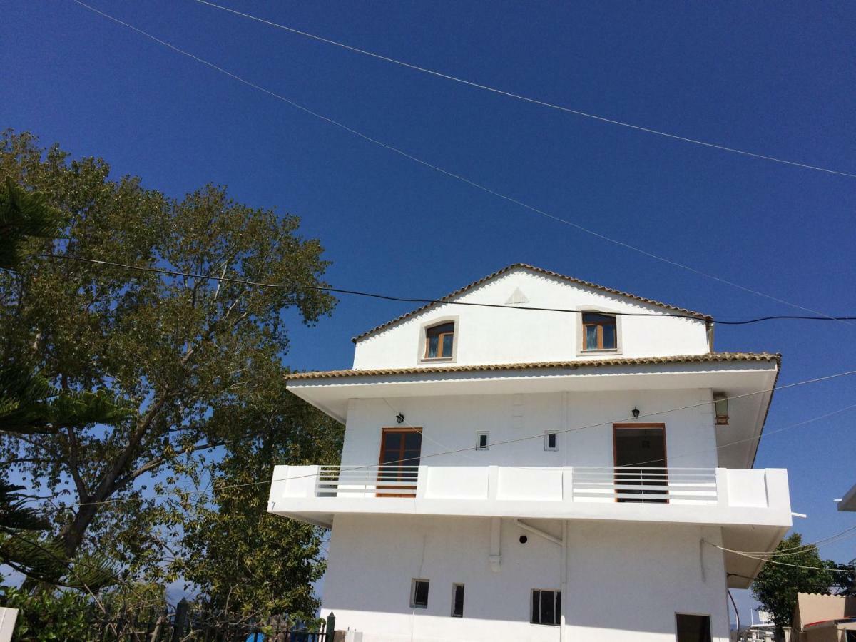 Hebes On The Beach Kavos Exterior photo